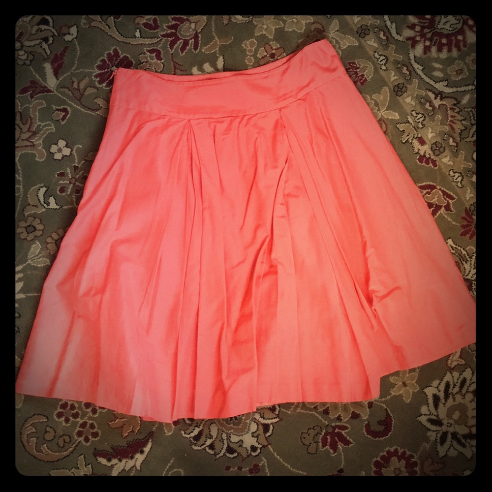 Banana Republic pumpkin orange fully lined skirt.